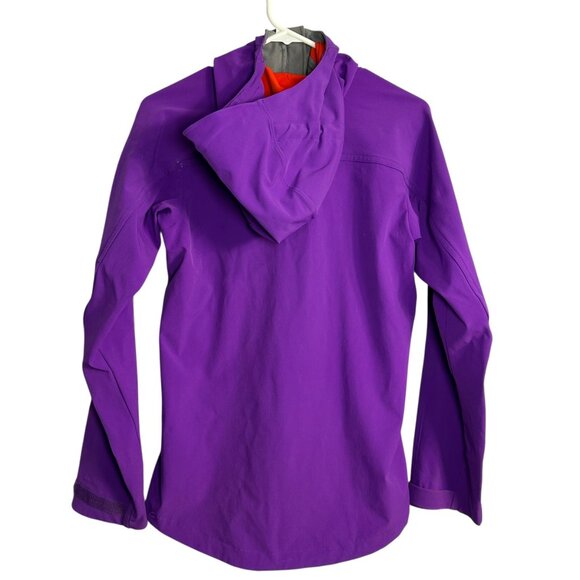 None - Picture 4 of 16